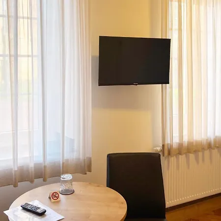 לינה וארוחת בוקר Erler Koornhuus