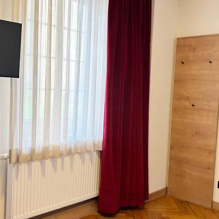 Erler Koornhuus Nocleg ze śniadaniem *